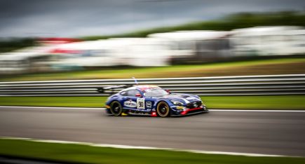 24 HEURES DE SPA : GROSSE BAGARRE EN TETE !